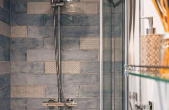 Luxury Renovated Bungalow with wheel chair access, Hot Tub and Fire Pit - Foto 23