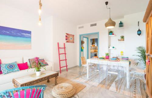 BOHO CHIC- Beachfront - Free bikes - Salt water pool - Foto 34