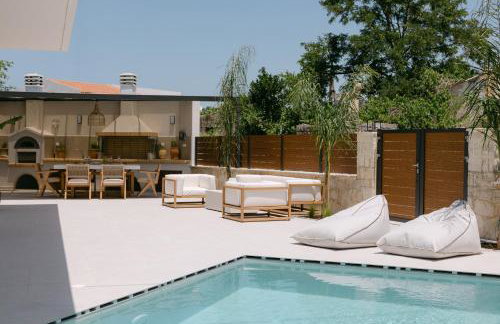 Emerald Harmony Villa with Private Pool & Jacuzzi - Photo 19
