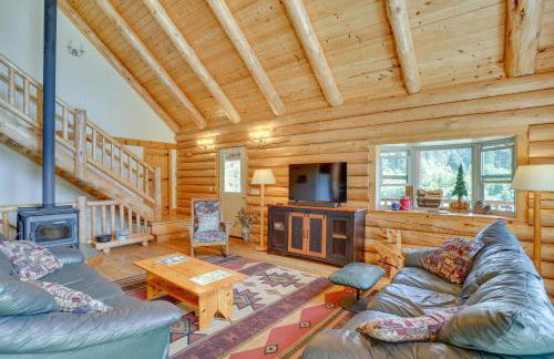 13 Mi to Mt Shasta Log Home on 60 Acres! - Foto 1
