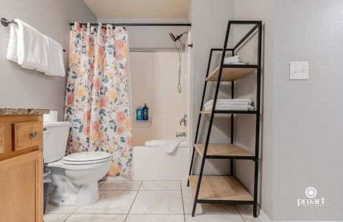 Emerald Gem 0.7 miles from beach - Foto 14