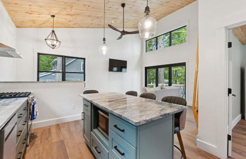 La Casita Little Sebago Lake with hot tub! - Foto 14