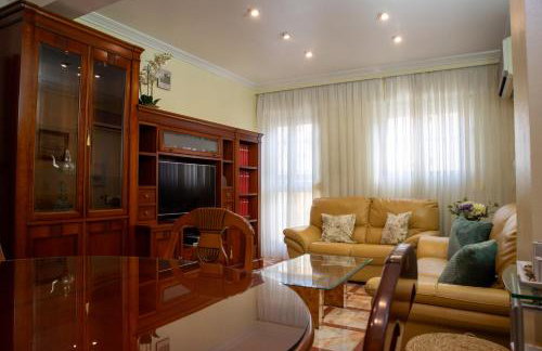 Piso de 3 habitaciones a las afueras de Sevilla - Foto 3