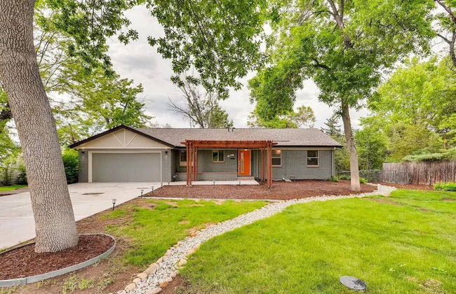 Discovery Park House - Photo 1