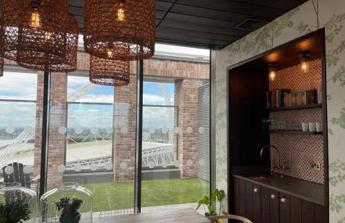 Luxury Private Room with Living Area Wembley Stadium View - Photo 48