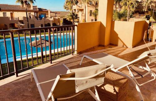 Elegant apartment, stunning views, fully renovated in la Hacienda del Senorio de Cifuentes - Photo 29