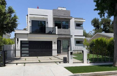 Posh Luxury Modern Home with Pool Spa and Rooftop Deck - Foto 51