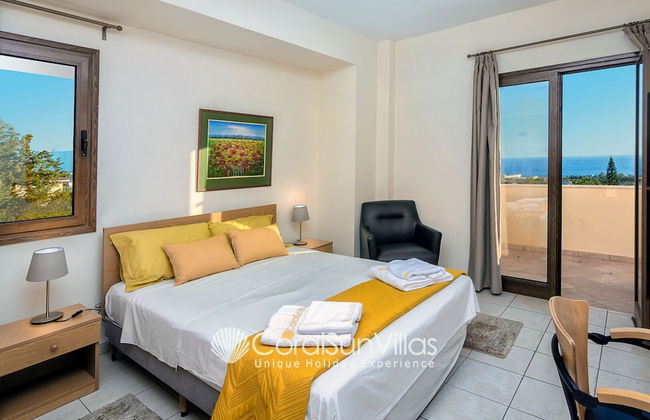 Wonderful Quiet Area, Completely Privacy, Large Private Pool, Colourful Garden - Foto 13