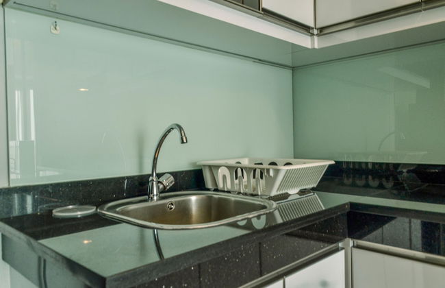 Cozy Living 1BR at Casa de Parco Apartment - Foto 7