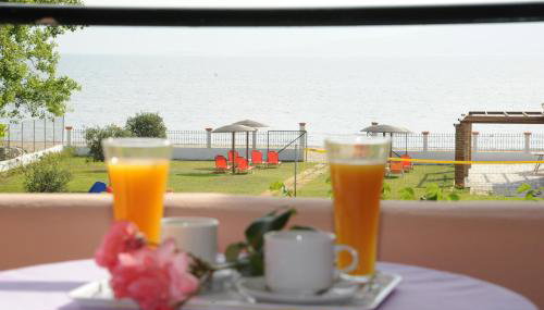 Biscoutsis Apartments & Studios - Foto 3, Garden view