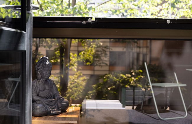 2ndhomes 2BR Center Apartment w Balcony - Foto 21