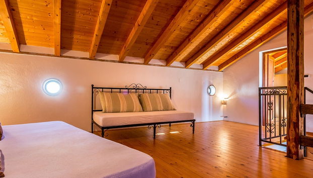 Rustic Holiday Home With Private Pool in the Center of Medulin Near the Beach - Foto 4, Habitación