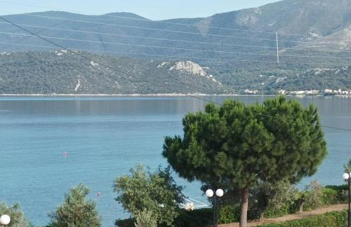 Διαμέρισμα με θέα στη θάλασσα στα Λουτρά Ωραίας Ελένης - Foto 17