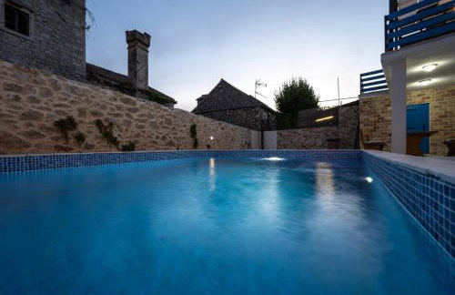 House AnaDora with pool - Zlarin - Photo 9
