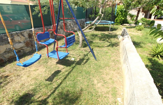 Charming Villa in Poličnik with Swimming Pool - Photo 19