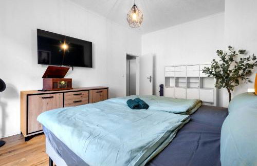 Moderne Suite bis zu 6 Personen - Central- free Parking - 3 Bedrooms - Netflix - Smart Home - Foto 33