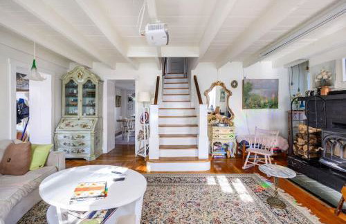 Charming & Whimsical Historic River Home - Photo 22