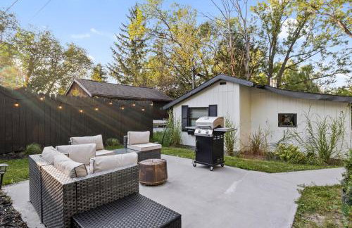 Cozy Home W/ King Bed & Lake access - Foto 1