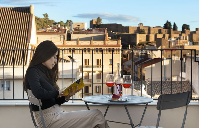 Coeo Peña Design Apartments - Photo 25