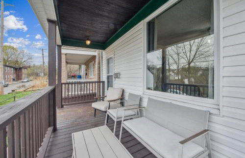 Modern Family Friendly Home 3 Bedroom Great Location - Foto 22