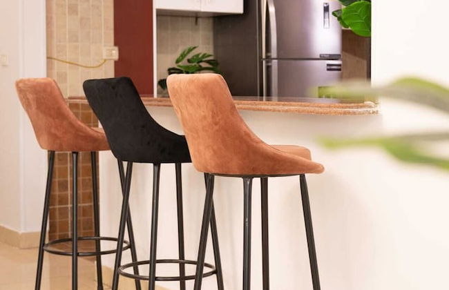 Distinct & Decent 2 BDR Apt. Steps From Nightlife and Airport - Foto 27