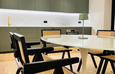 Le Kronenbourg - À deux arrêts de tram du centre-ville - Photo 3