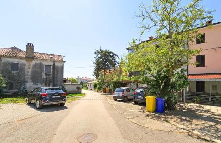 Stelia F. - Photo 23