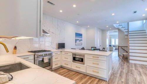 Bespoke Elegance - A Modern Coastal Masterpiece - Foto 5, stove, dishwasher, toaster