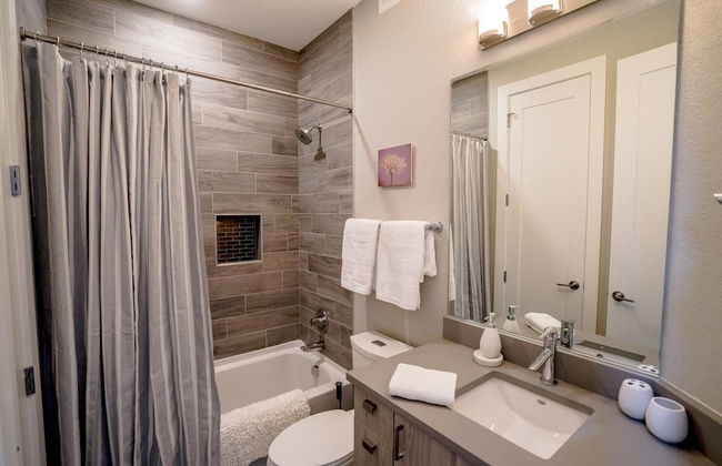 Mile High Lifestyle Townhome in Golden Triangle Rooftop Views - Foto 18