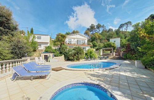 VILLA ROSSELLÓ with private pool - Foto 2