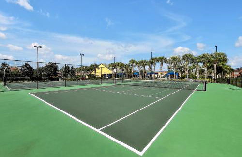 Trendy Retreat - Great Location - Fully Loaded - Foto 21