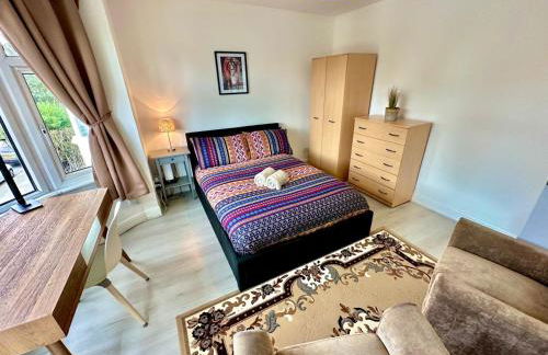 MADIKA HOMES Modern 2-Bed Apartment Near Wembley Stadium - Foto 2