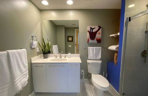 Designer Downtown Condo Suite - Splendid View - Foto 11