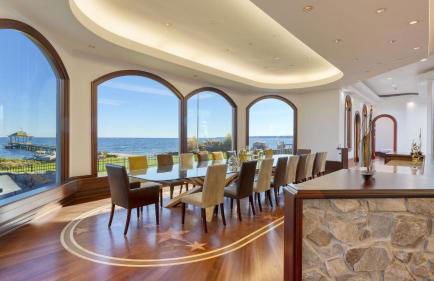 Bay Estate Luxe Waterfront Home w/ Private Pier, Main+guest House, Bay Views - Foto 20