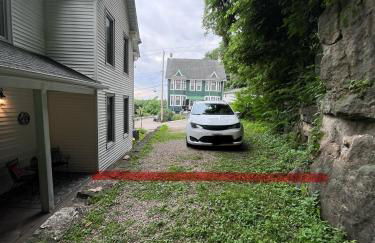 Relaxing Townhouse Downtown Dubuque - Foto 27