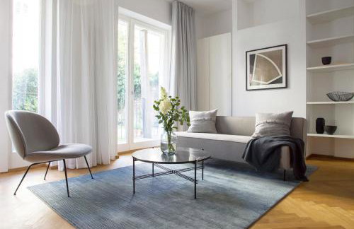 August The Boardinghouse - Foto 1