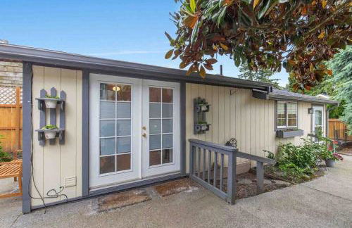 Spacious Retreat with guest house, game room, parking in N Tacoma - Foto 60