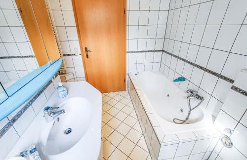 Ferienwohnung Ella, 95qm, Terrasse - Foto 26