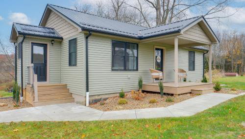 Walk to Lake Pet-Friendly Cottage in Jamestown! - Foto 3