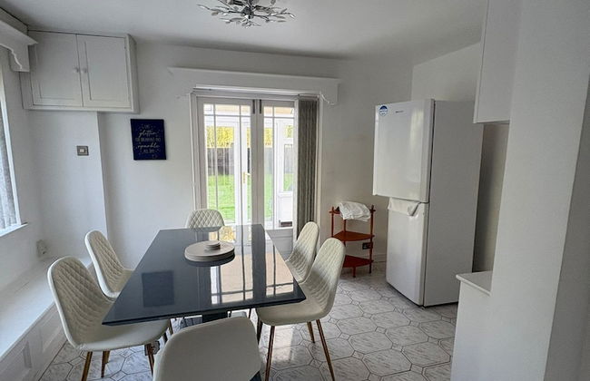 Large 8 Bedroom House in Edgbaston - Photo 6