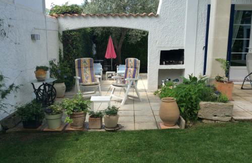 VILLA MIREILLE CALME ARBOREE PISCINE SANS VIS A VIS SECURISEE - Foto 10