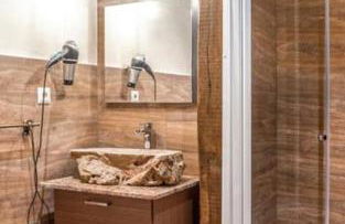 La Tienda de Abajo - Apartamentos acogedores con calefacción, parking y vistas al Valle de Soba - Foto 10