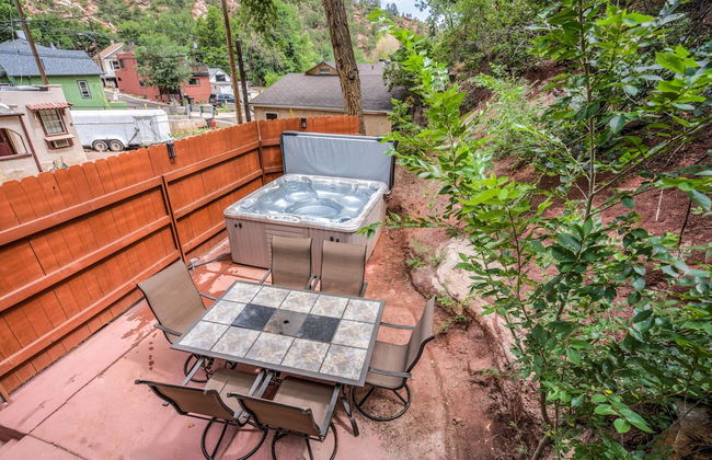 3BR Manitou Springs2min to Restaurants W/hot Tub! - Foto 10