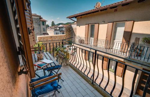 Trilocale in centro a Cormons con balcone e garage - Foto 3