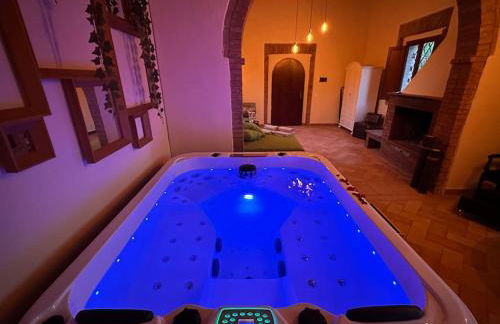 Relax nella jacuzzi in Toscana - Foto 13