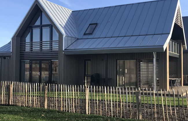 Villa in Bergen op Zoom With Luxury Interiors - Foto 12