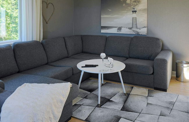 6 Person Holiday Home in Ellos - Foto 13