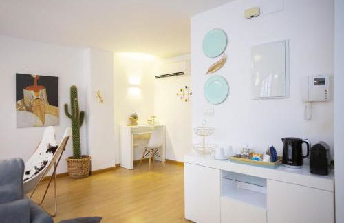 SingularStays Valencia Center - Photo 61