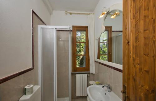 Huge Holiday Home in Marina di Castagneto Carducci near Sea - Foto 61