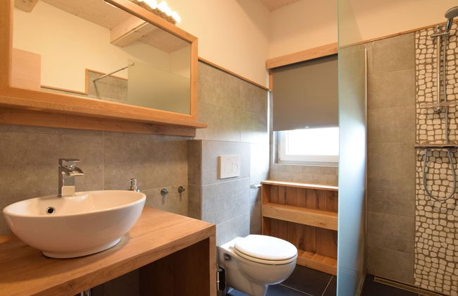 Grandeur Villa with Sauna & Hot Tub in Durbuy - Photo 21